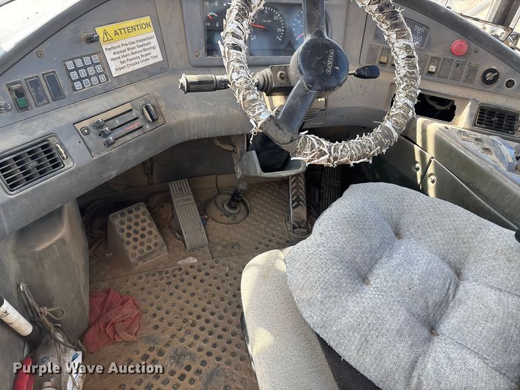 image for item ER3441 2004 Volvo A40D articulated haul truck