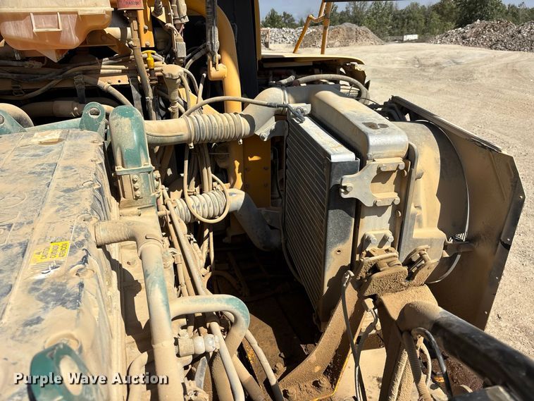 image for item ER3441 2004 Volvo A40D articulated haul truck