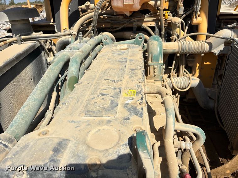 image for item ER3441 2004 Volvo A40D articulated haul truck