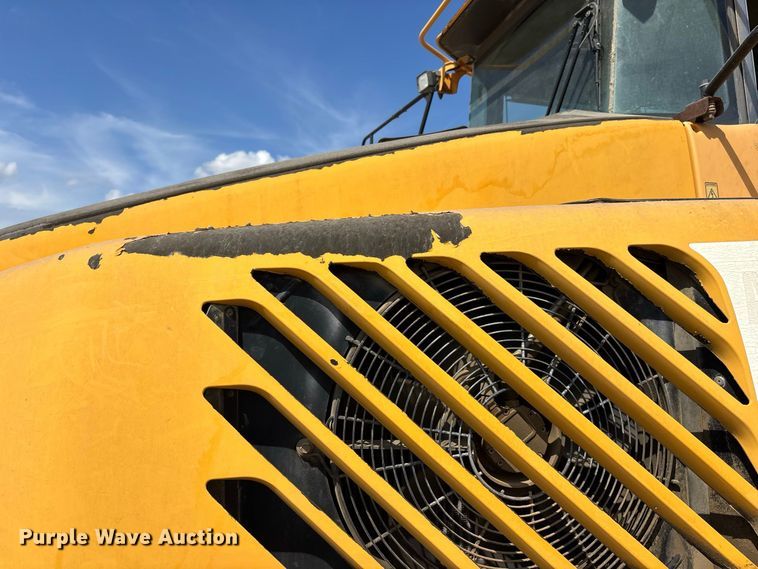 image for item ER3442 2005 Volvo A40D articulated haul truck