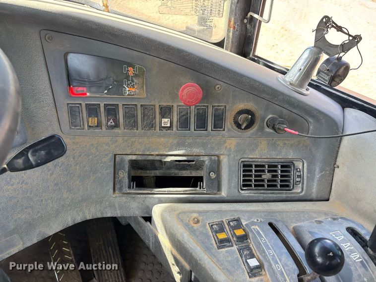 image for item ER3442 2005 Volvo A40D articulated haul truck