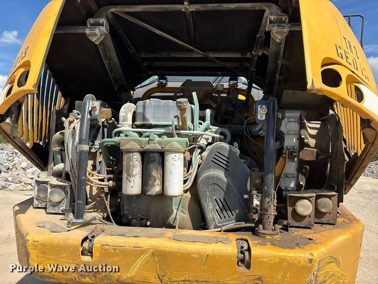 image for item ER3442 2005 Volvo A40D articulated haul truck