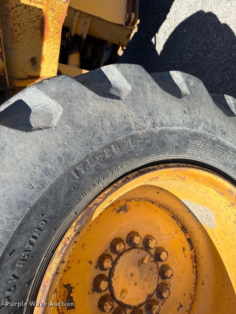 image for item ER3450 1995 Komatsu WA180 wheel loader