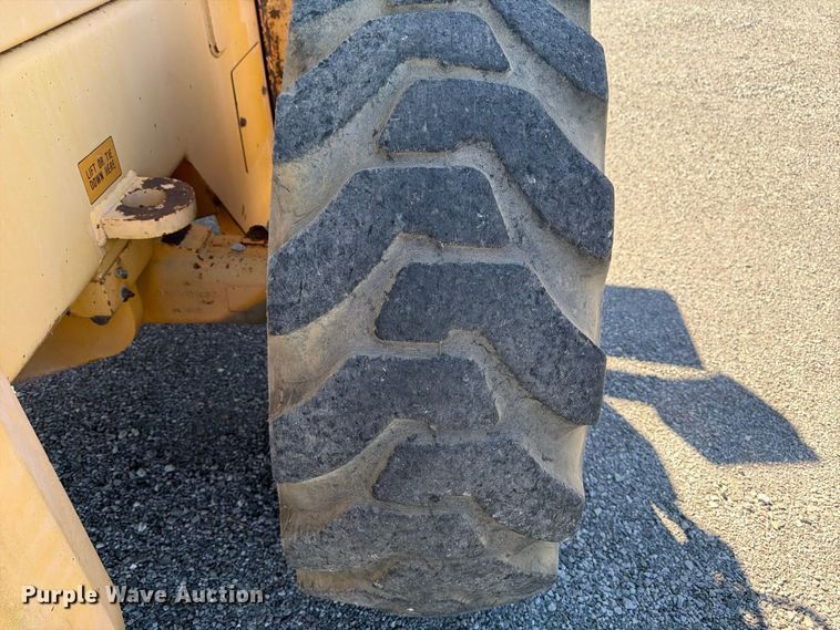image for item ER3450 1995 Komatsu WA180 wheel loader