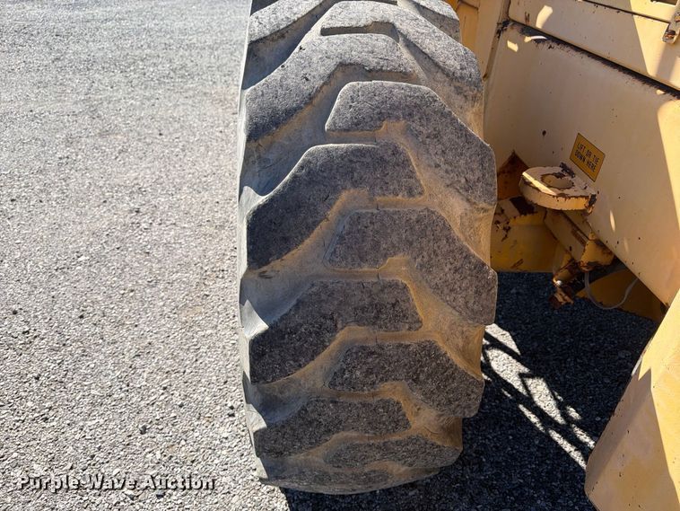 image for item ER3450 1995 Komatsu WA180 wheel loader