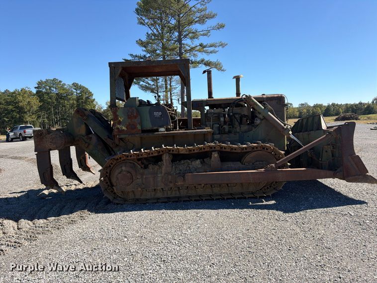 image for item ER3452 1968 Caterpillar D7E dozer