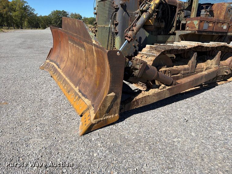 image for item ER3452 1968 Caterpillar D7E dozer
