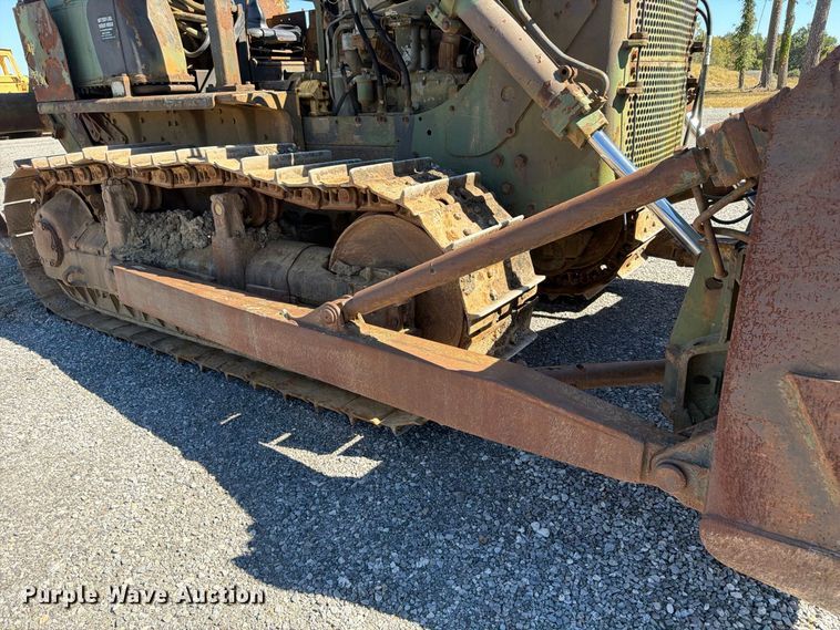 image for item ER3452 1968 Caterpillar D7E dozer