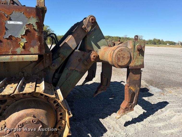 image for item ER3452 1968 Caterpillar D7E dozer