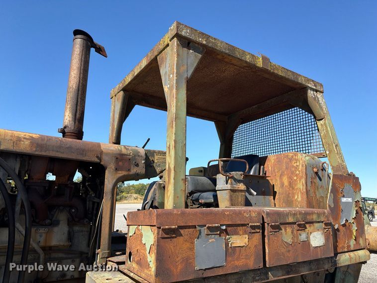 image for item ER3452 1968 Caterpillar D7E dozer