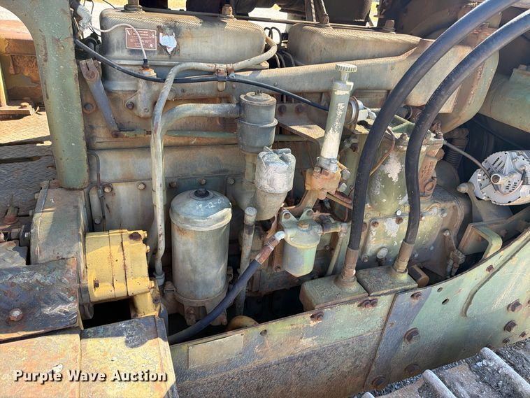 image for item ER3452 1968 Caterpillar D7E dozer