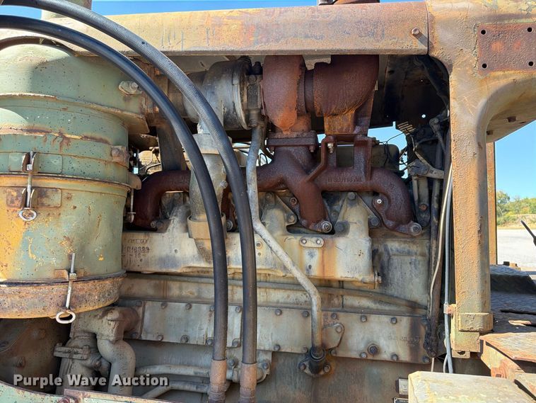 image for item ER3452 1968 Caterpillar D7E dozer