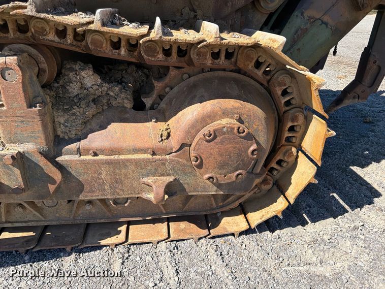 image for item ER3452 1968 Caterpillar D7E dozer
