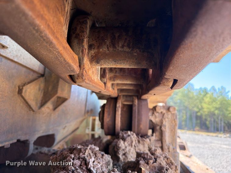 image for item ER3452 1968 Caterpillar D7E dozer
