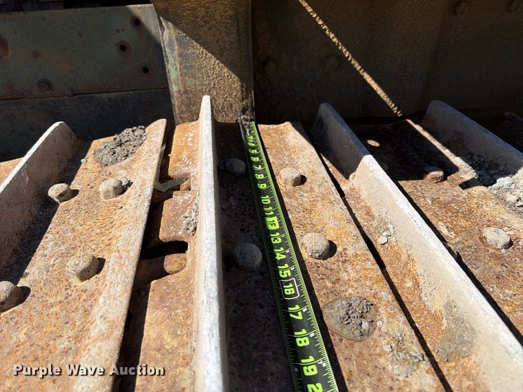 image for item ER3452 1968 Caterpillar D7E dozer