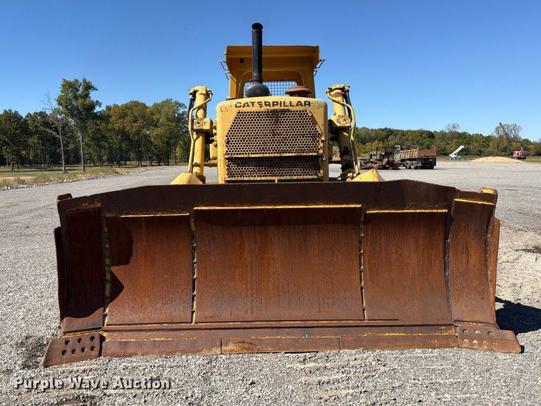 image for item ER3453 1976 Caterpillar D8K dozer