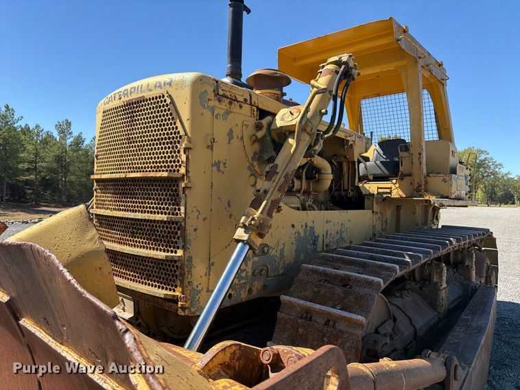 image for item ER3453 1976 Caterpillar D8K dozer