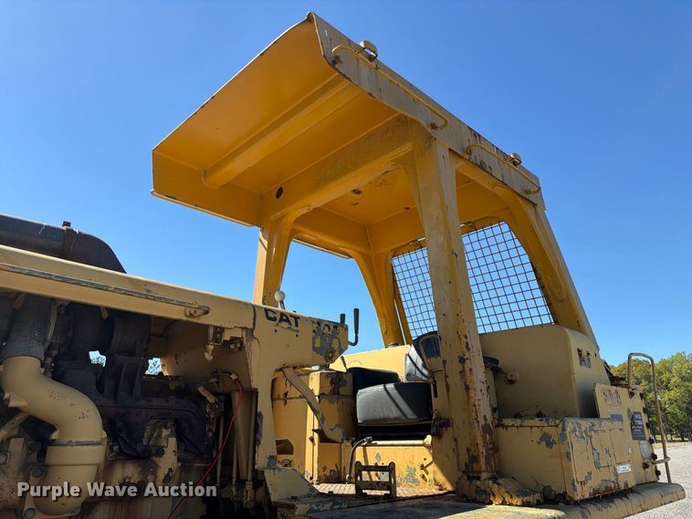 image for item ER3453 1976 Caterpillar D8K dozer