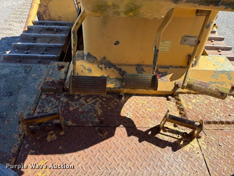 image for item ER3453 1976 Caterpillar D8K dozer