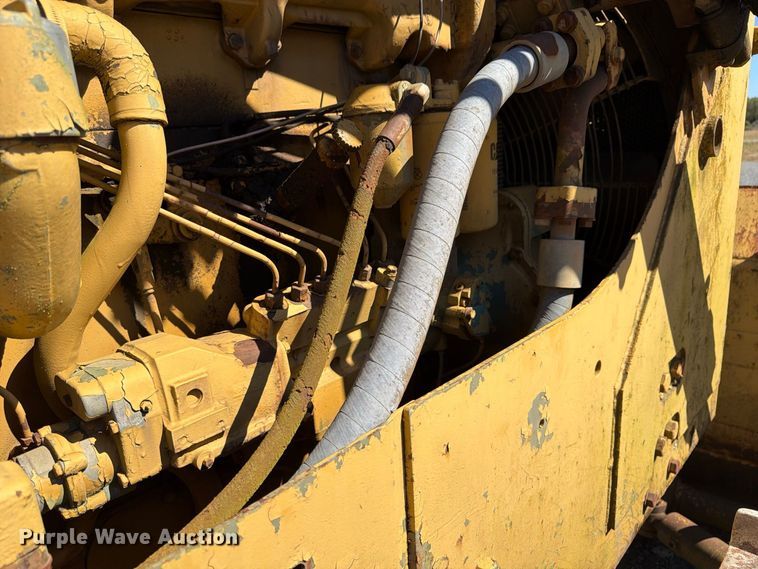 image for item ER3453 1976 Caterpillar D8K dozer