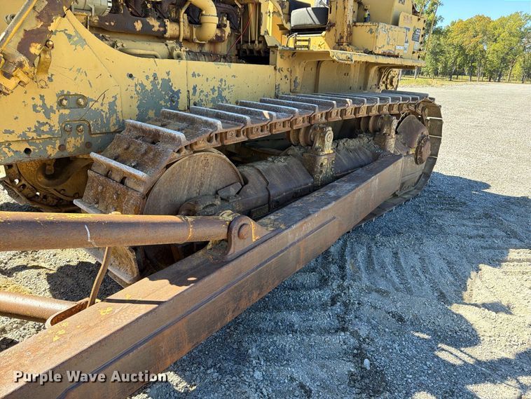 image for item ER3453 1976 Caterpillar D8K dozer