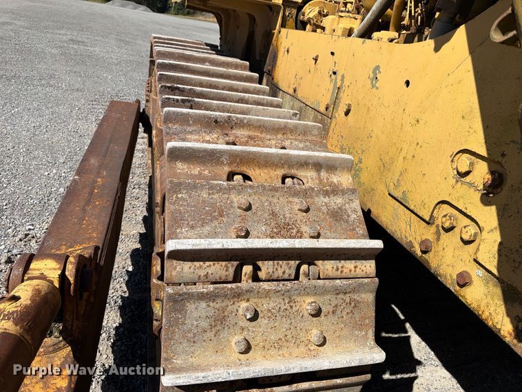 image for item ER3453 1976 Caterpillar D8K dozer