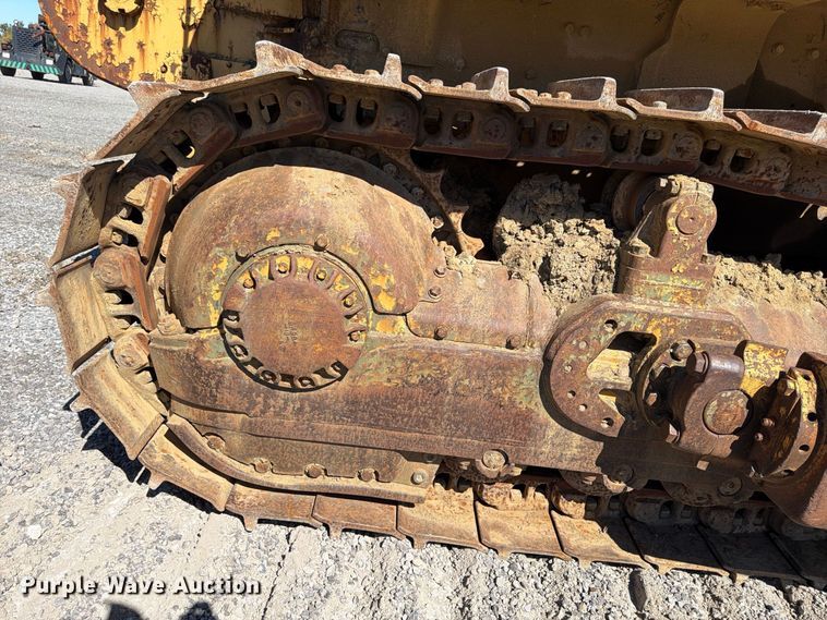 image for item ER3453 1976 Caterpillar D8K dozer