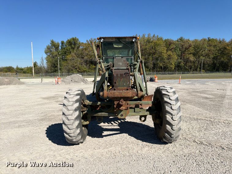 image for item ER3454 1983 Caterpillar 130G MIL motor grader