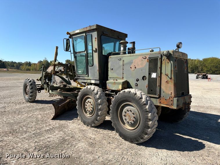 image for item ER3454 1983 Caterpillar 130G MIL motor grader