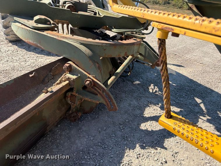 image for item ER3454 1983 Caterpillar 130G MIL motor grader