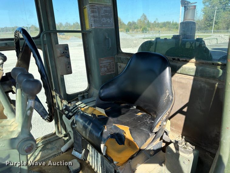 image for item ER3454 1983 Caterpillar 130G MIL motor grader
