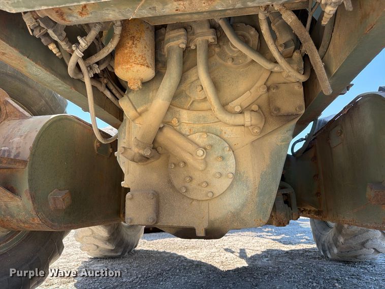 image for item ER3454 1983 Caterpillar 130G MIL motor grader
