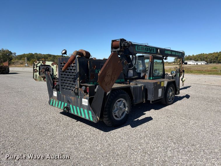 image for item ER3455 1985 Grove RT41AA crane