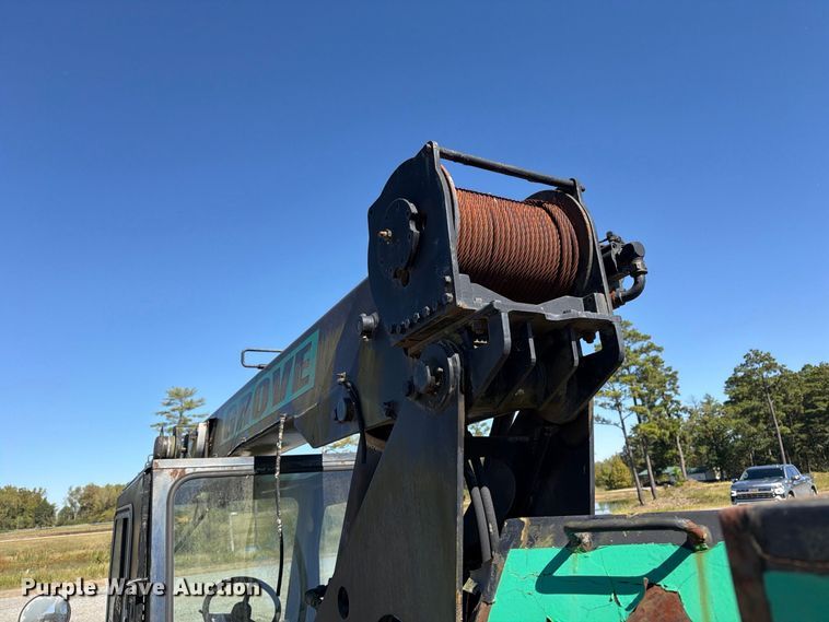 image for item ER3455 1985 Grove RT41AA crane