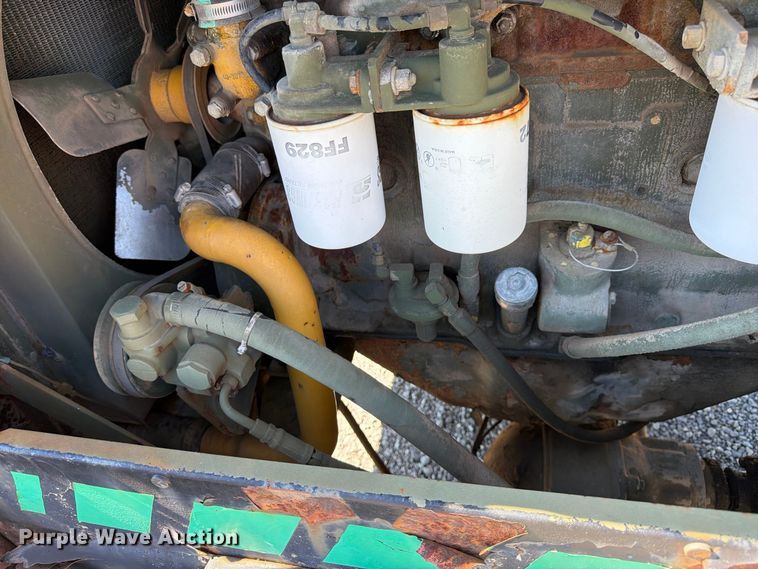 image for item ER3455 1985 Grove RT41AA crane