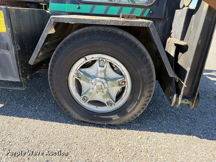image for item ER3455 1985 Grove RT41AA crane