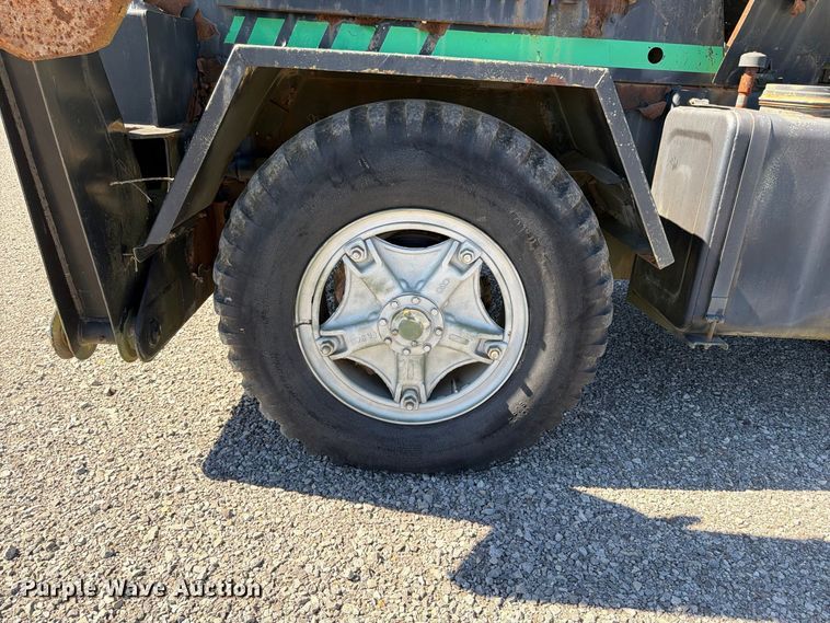 image for item ER3455 1985 Grove RT41AA crane