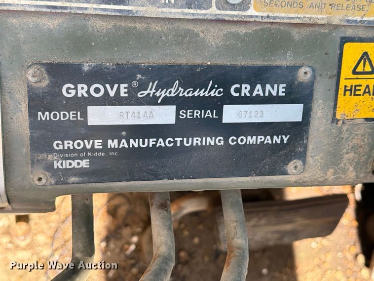 image for item ER3455 1985 Grove RT41AA crane
