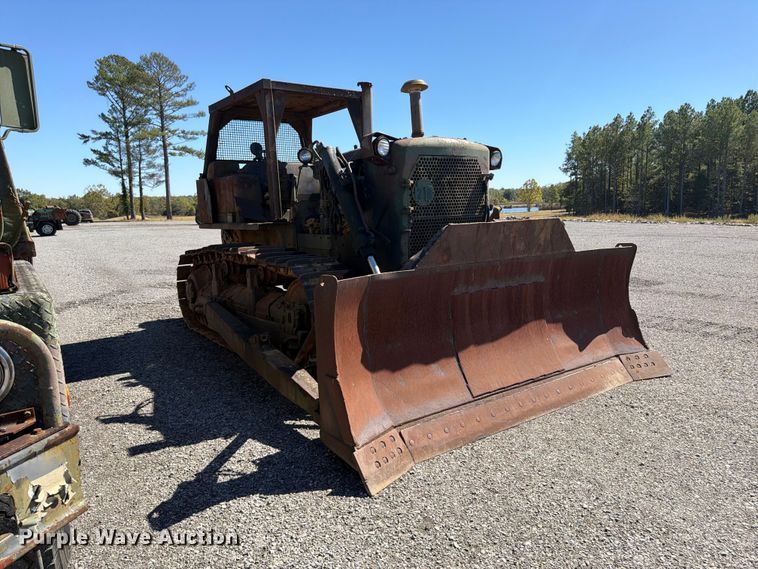 image for item ER3456 1966 Caterpillar D7E dozer