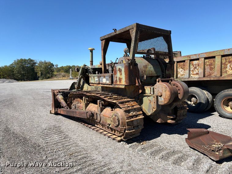 image for item ER3456 1966 Caterpillar D7E dozer