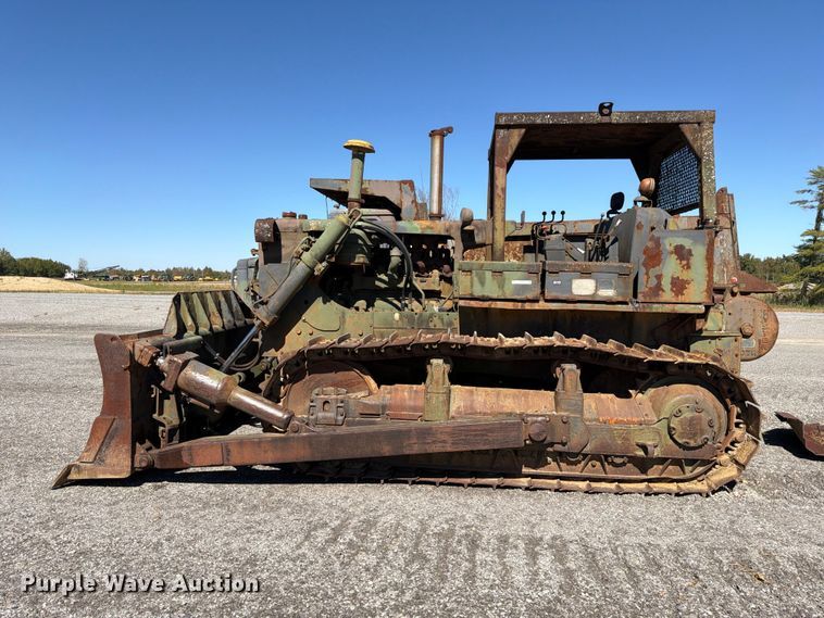 image for item ER3456 1966 Caterpillar D7E dozer