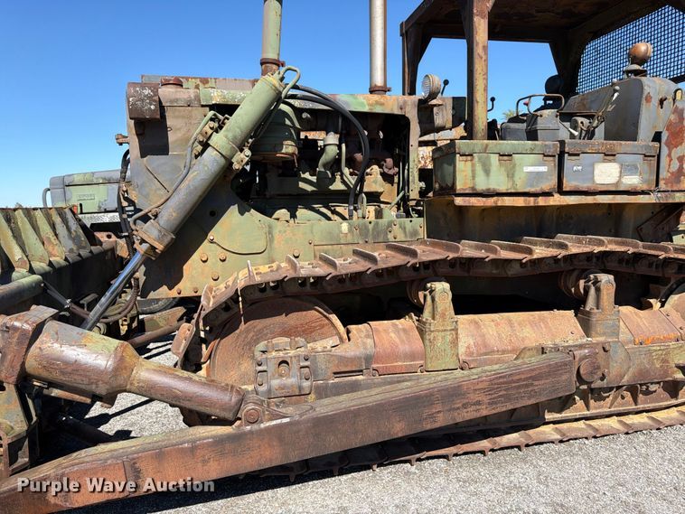 image for item ER3456 1966 Caterpillar D7E dozer