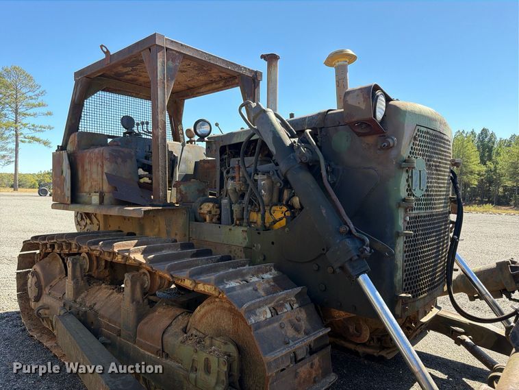 image for item ER3456 1966 Caterpillar D7E dozer