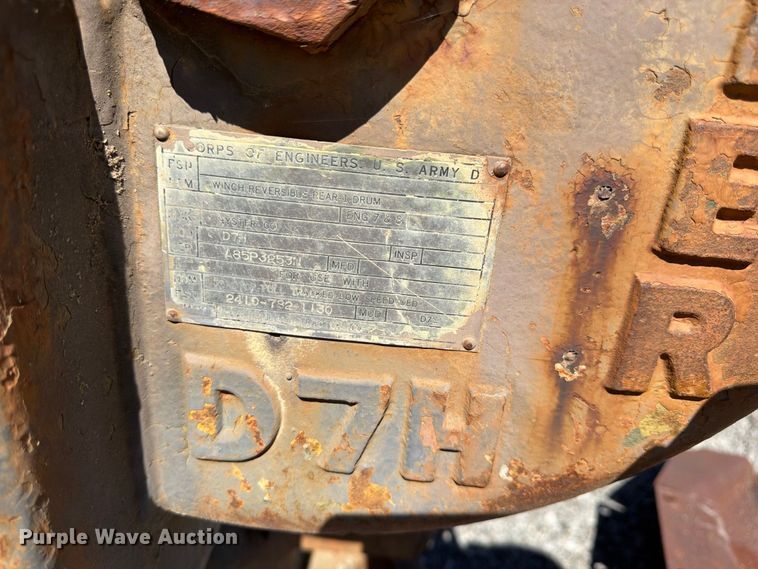 image for item ER3456 1966 Caterpillar D7E dozer