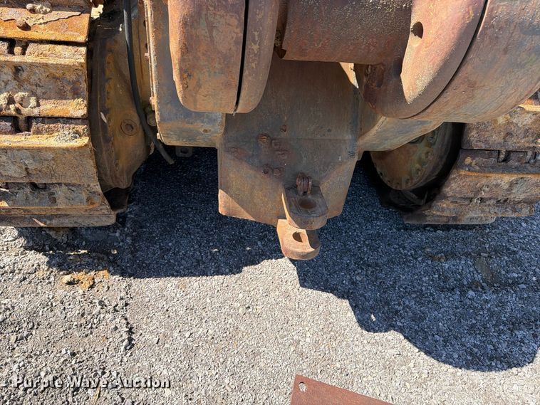 image for item ER3456 1966 Caterpillar D7E dozer