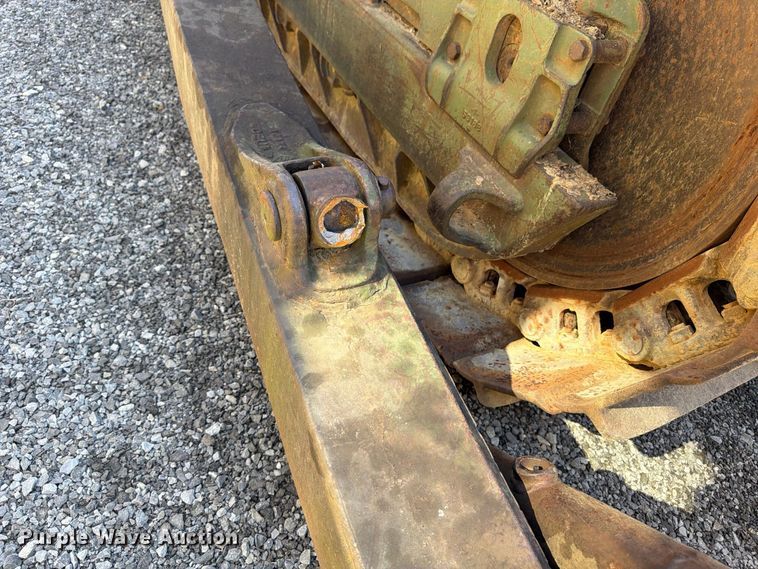 image for item ER3456 1966 Caterpillar D7E dozer