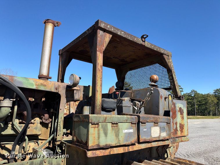 image for item ER3456 1966 Caterpillar D7E dozer