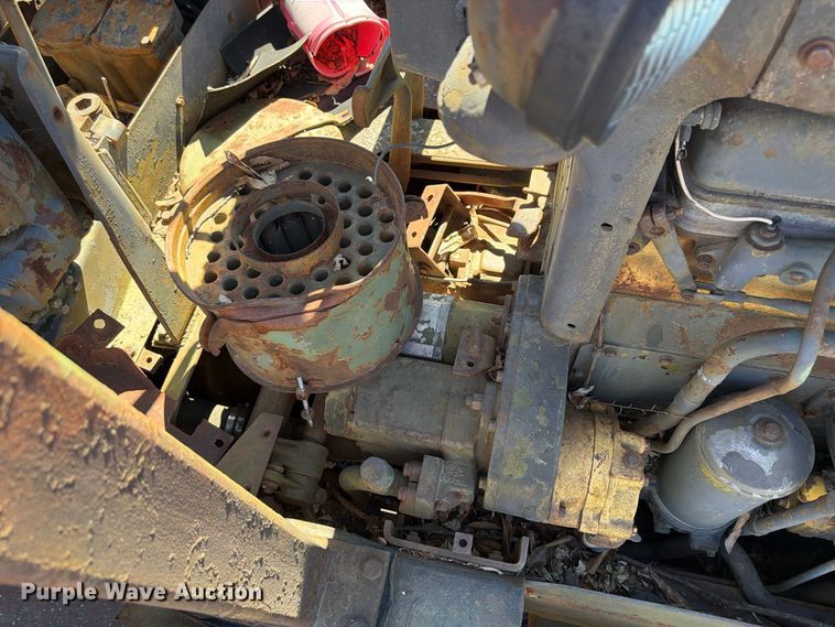 image for item ER3456 1966 Caterpillar D7E dozer
