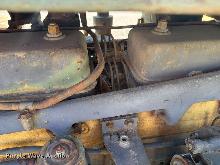 image for item ER3456 1966 Caterpillar D7E dozer