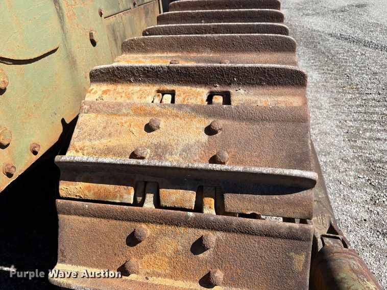 image for item ER3456 1966 Caterpillar D7E dozer